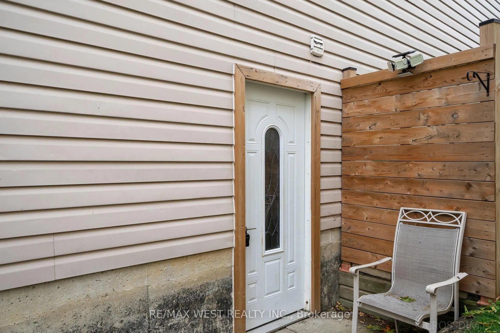 Photo 39 of 370 Whitehead Crescent E, Caledon, Bolton North — HOMEH