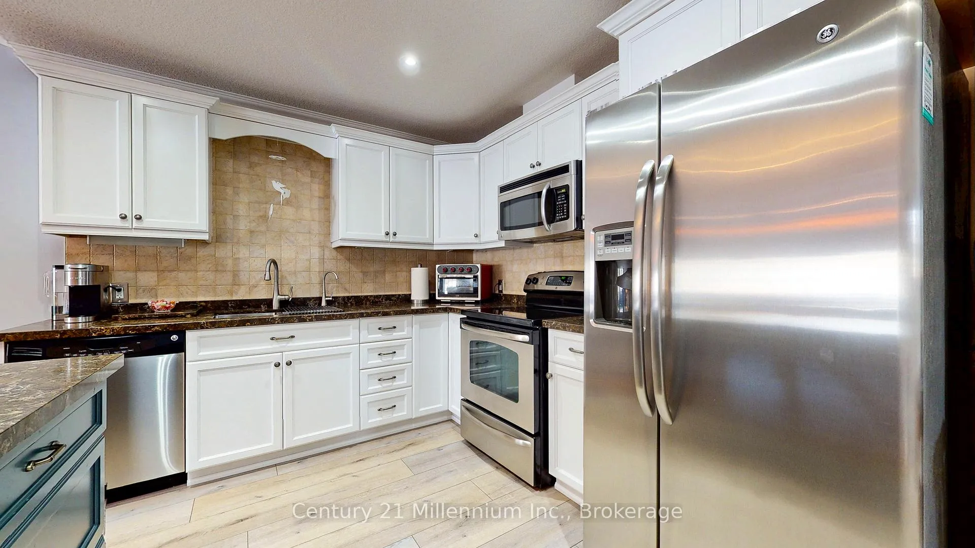 Photo 6 of 128 Greenway Drive, Wasaga Beach — HOMEH
