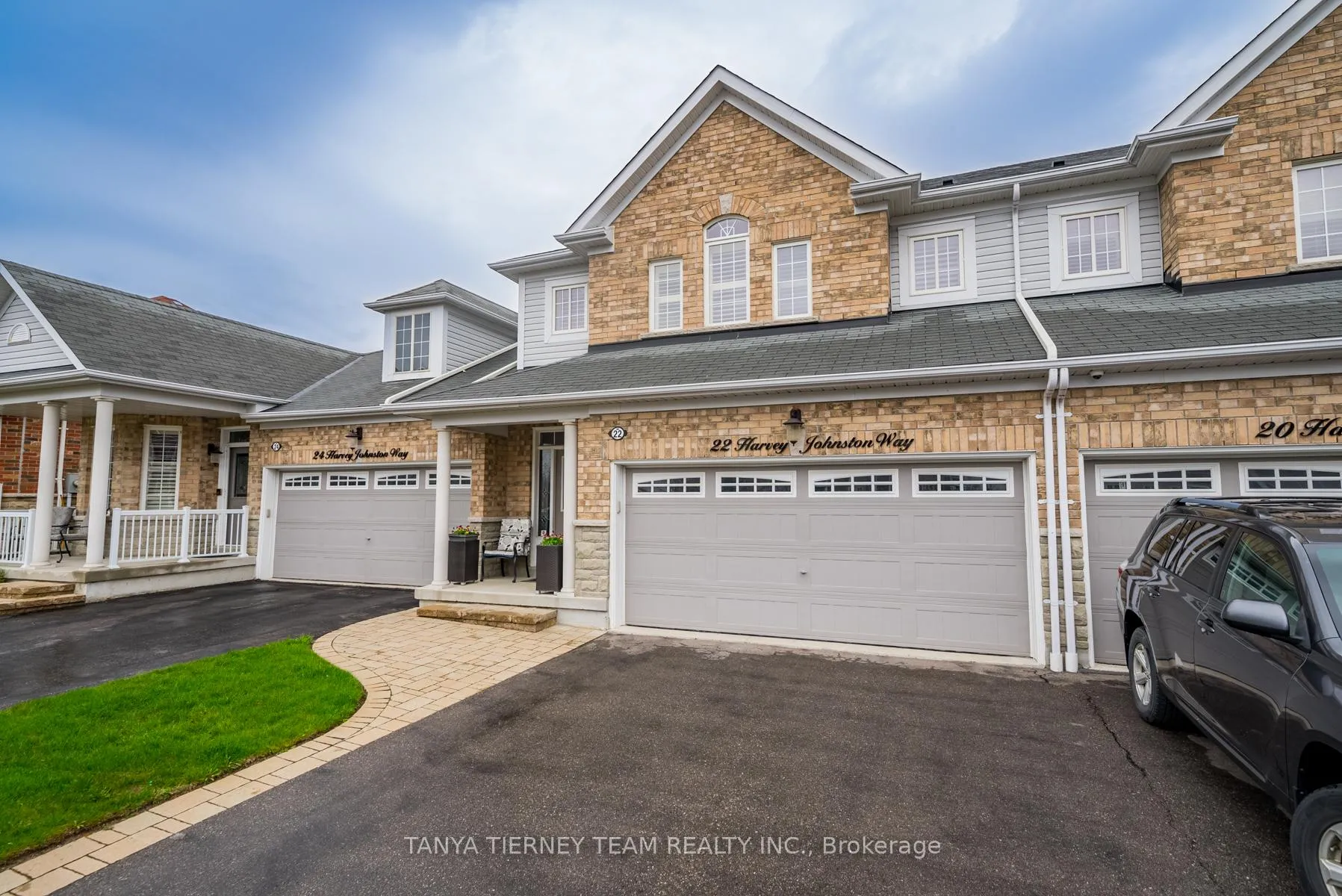 Photo 3 of 22 Harvey Johnston Way, Whitby, Brooklin — HOMEH