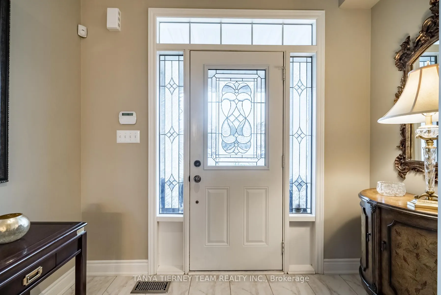 Photo 6 of 22 Harvey Johnston Way, Whitby, Brooklin — HOMEH