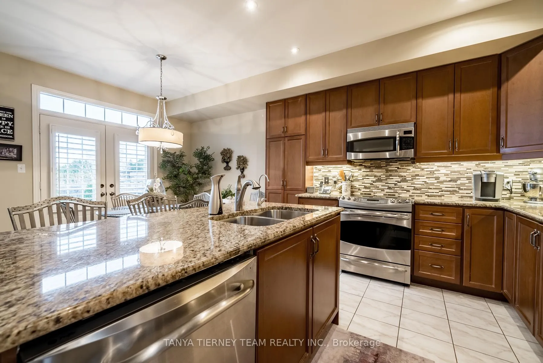 Photo 8 of 22 Harvey Johnston Way, Whitby, Brooklin — HOMEH