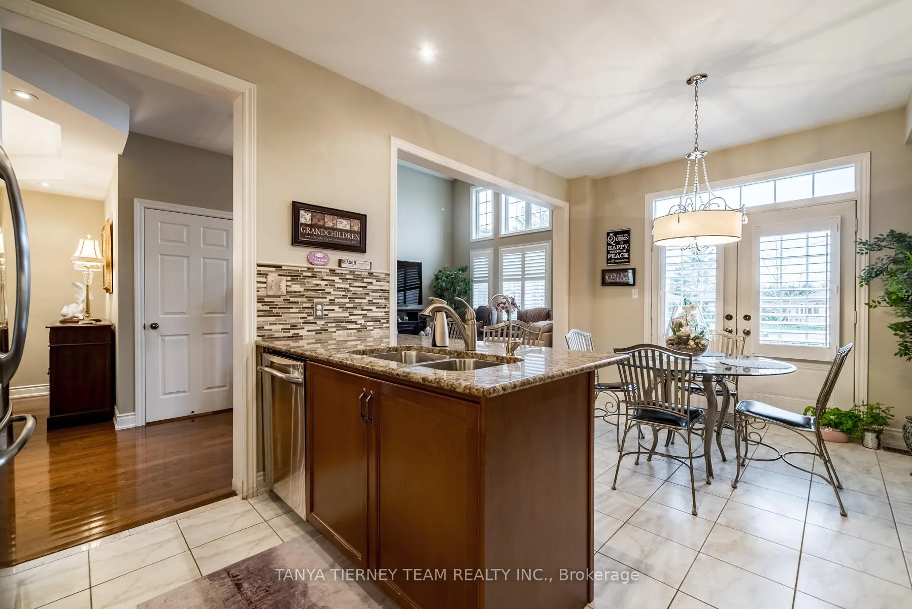 Photo 9 of 22 Harvey Johnston Way, Whitby, Brooklin — HOMEH