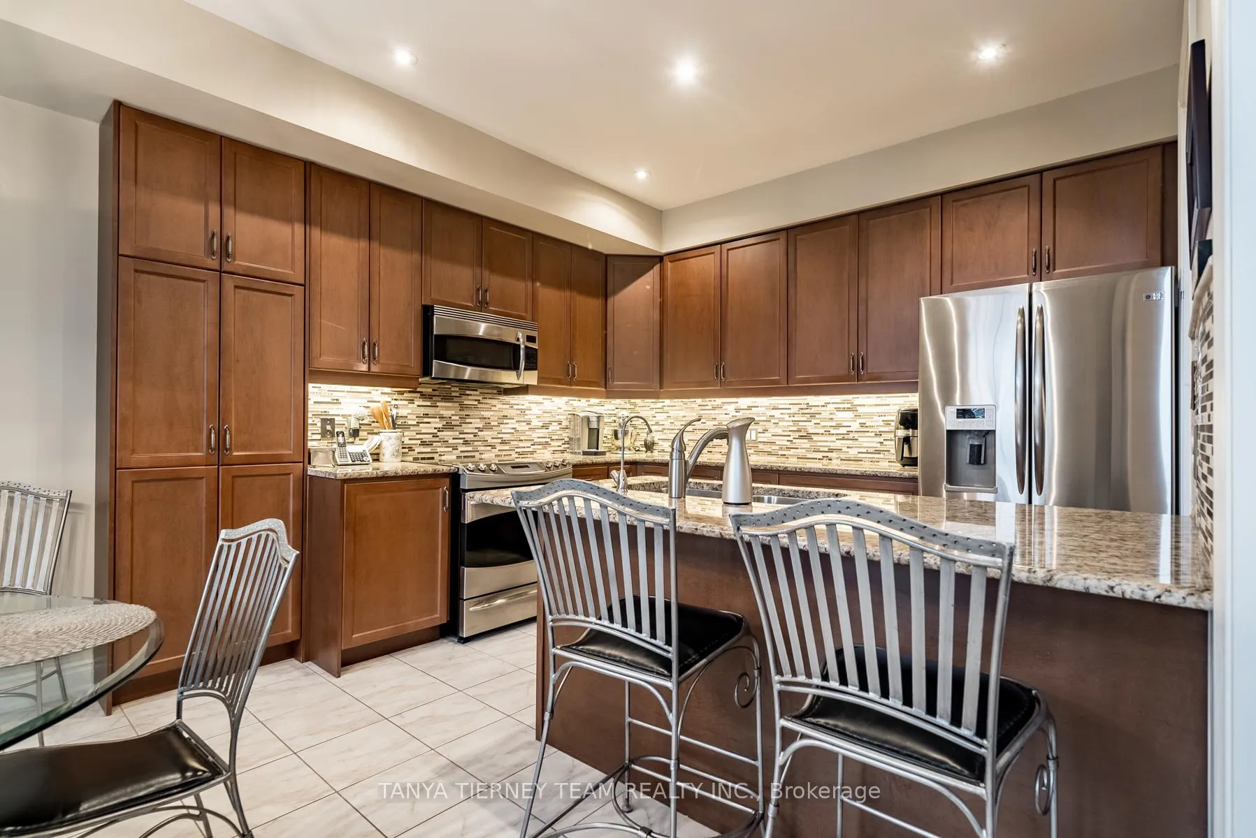 Photo 13 of 22 Harvey Johnston Way, Whitby, Brooklin — HOMEH