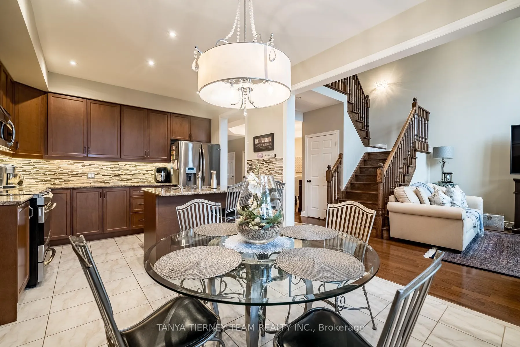 Photo 15 of 22 Harvey Johnston Way, Whitby, Brooklin — HOMEH