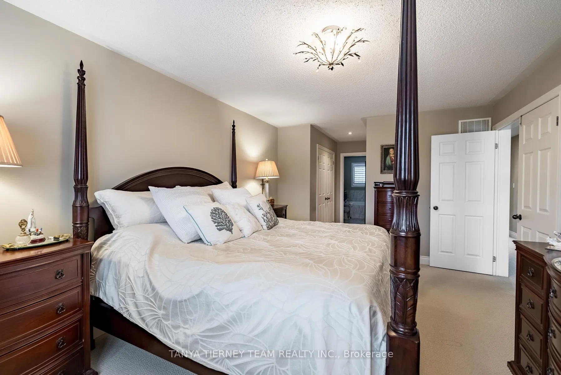 Photo 22 of 22 Harvey Johnston Way, Whitby, Brooklin — HOMEH