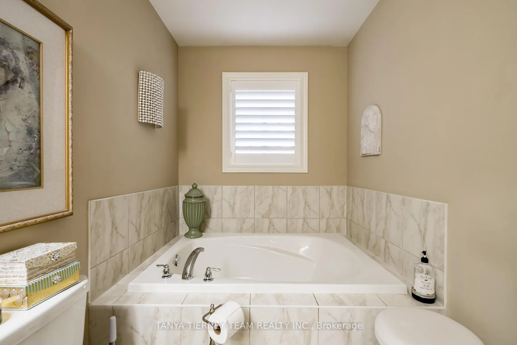 Photo 26 of 22 Harvey Johnston Way, Whitby, Brooklin — HOMEH