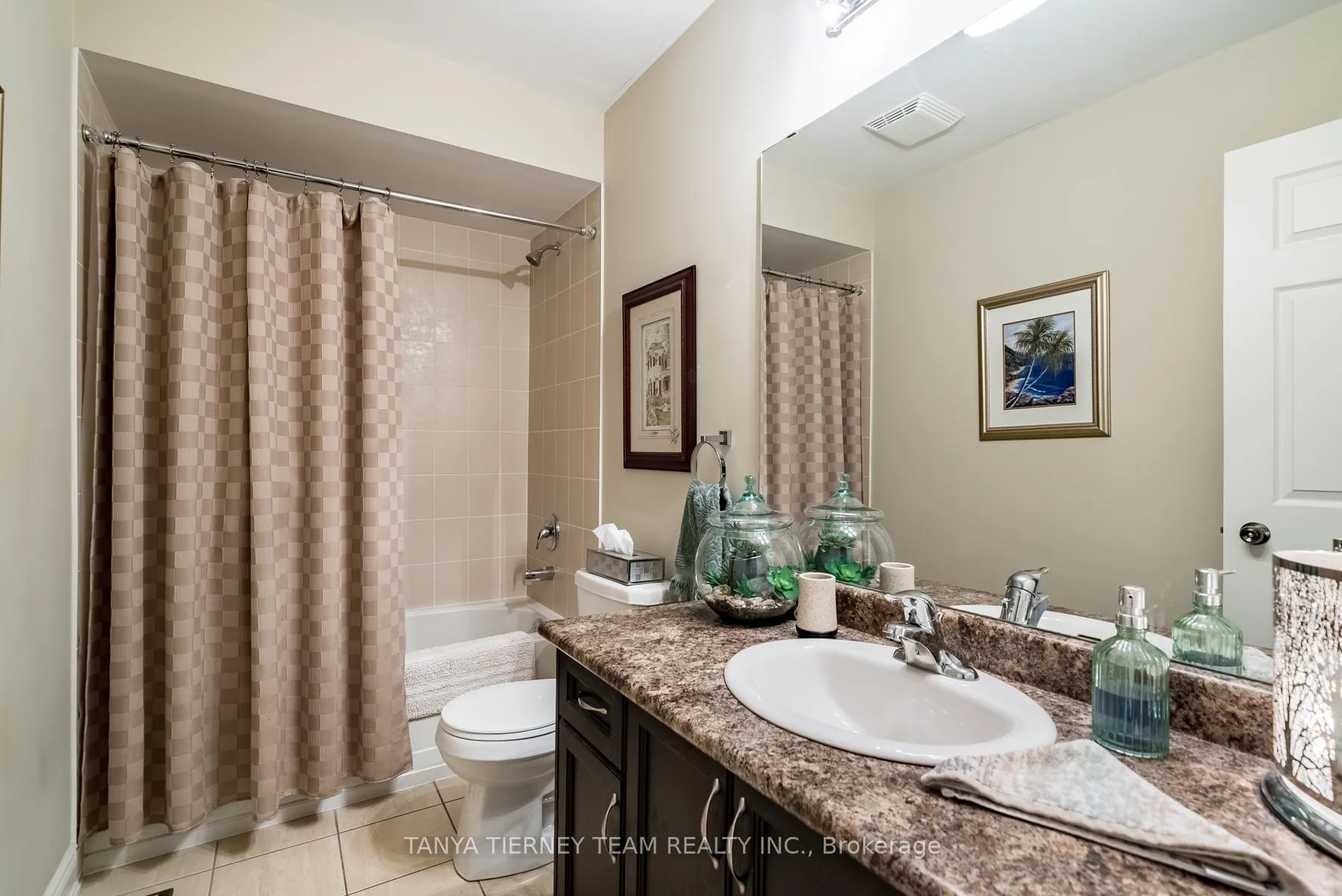 Photo 27 of 22 Harvey Johnston Way, Whitby, Brooklin — HOMEH