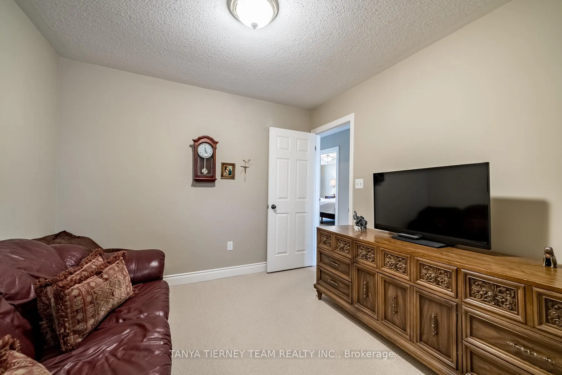 Photo 29 of 22 Harvey Johnston Way, Whitby, Brooklin — HOMEH