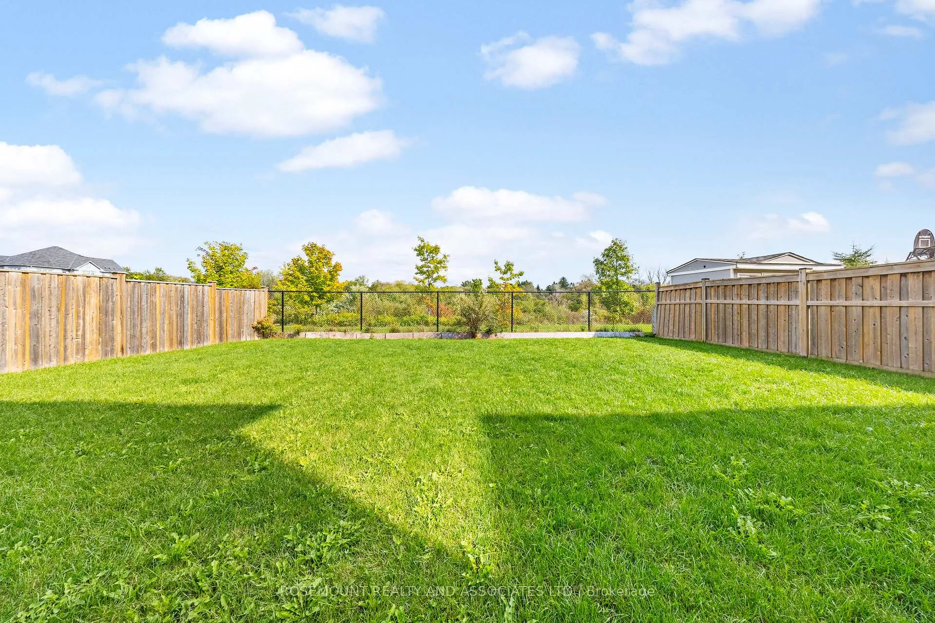 Photo 4 of 75 Barchard Street, Clarington, Newcastle — HOMEH