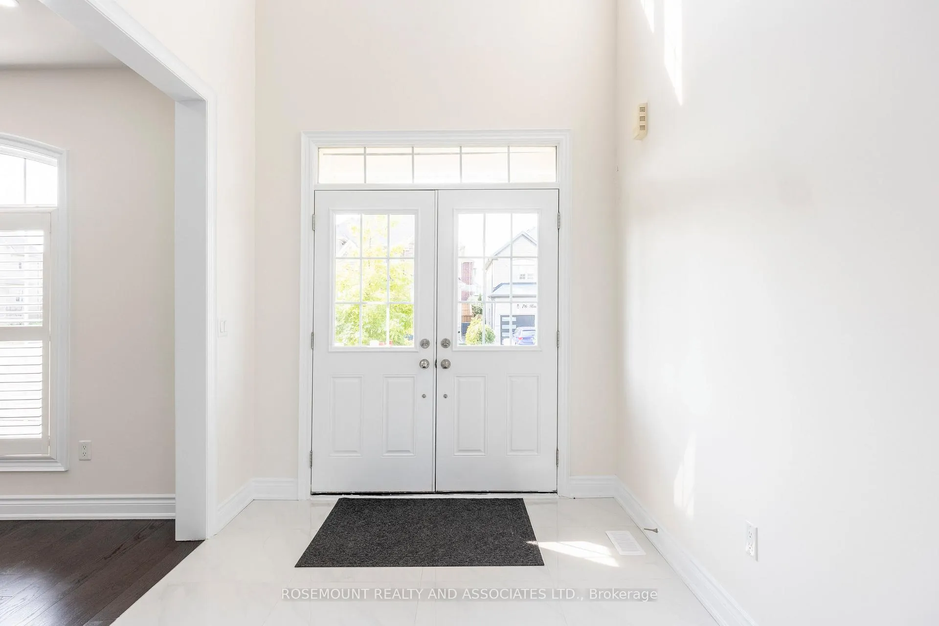 Photo 5 of 75 Barchard Street, Clarington, Newcastle — HOMEH