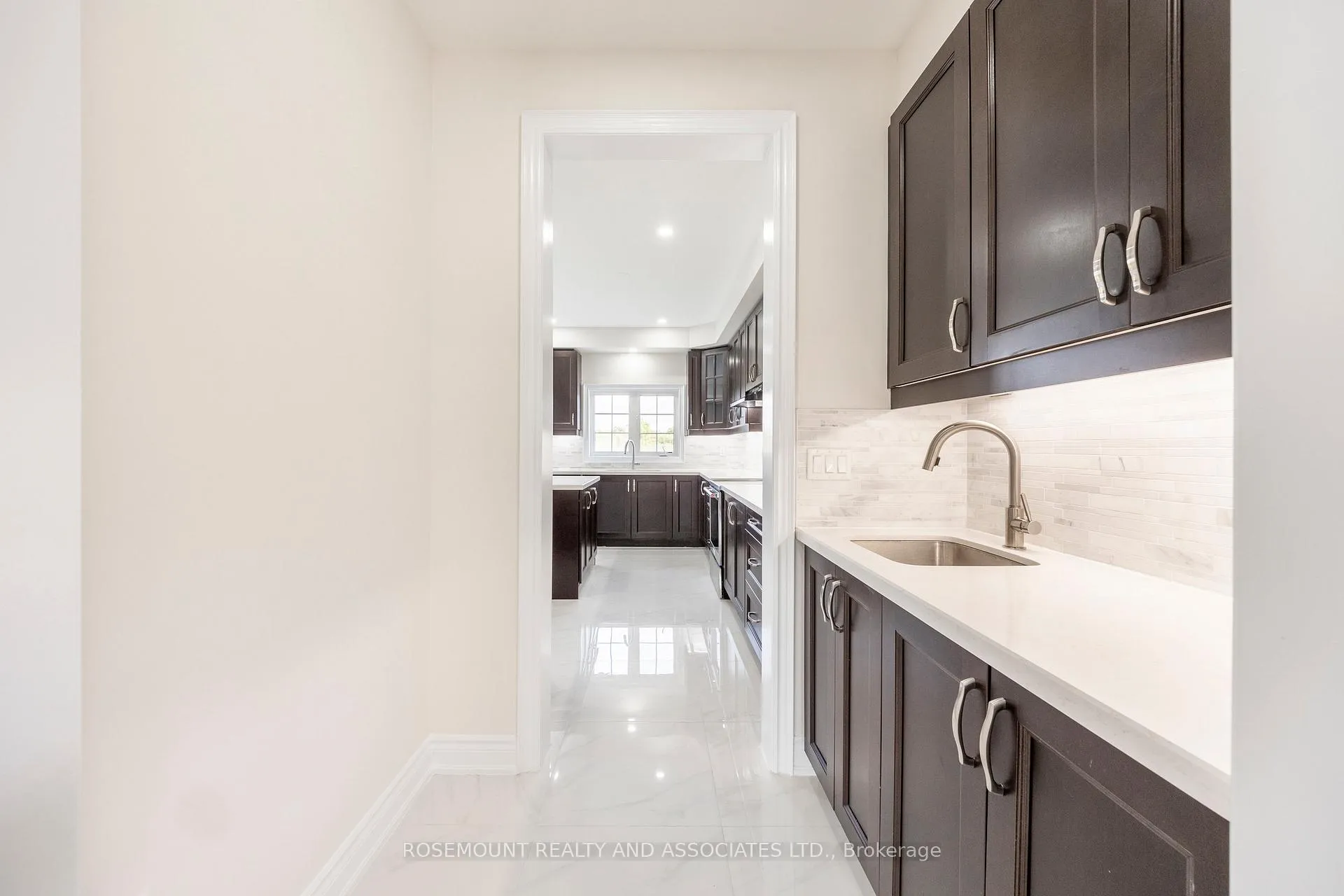 Photo 10 of 75 Barchard Street, Clarington, Newcastle — HOMEH
