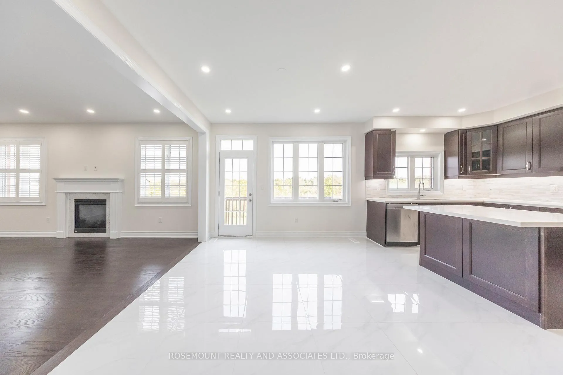 Photo 18 of 75 Barchard Street, Clarington, Newcastle — HOMEH