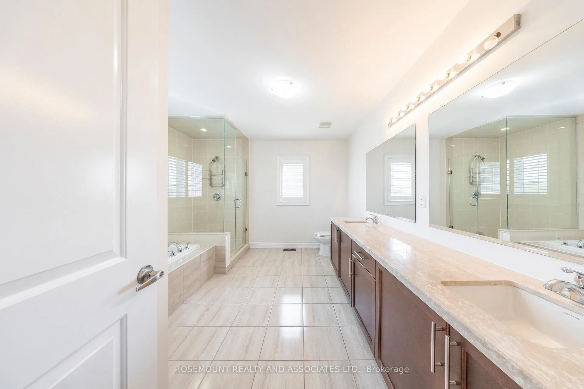 Photo 27 of 75 Barchard Street, Clarington, Newcastle — HOMEH