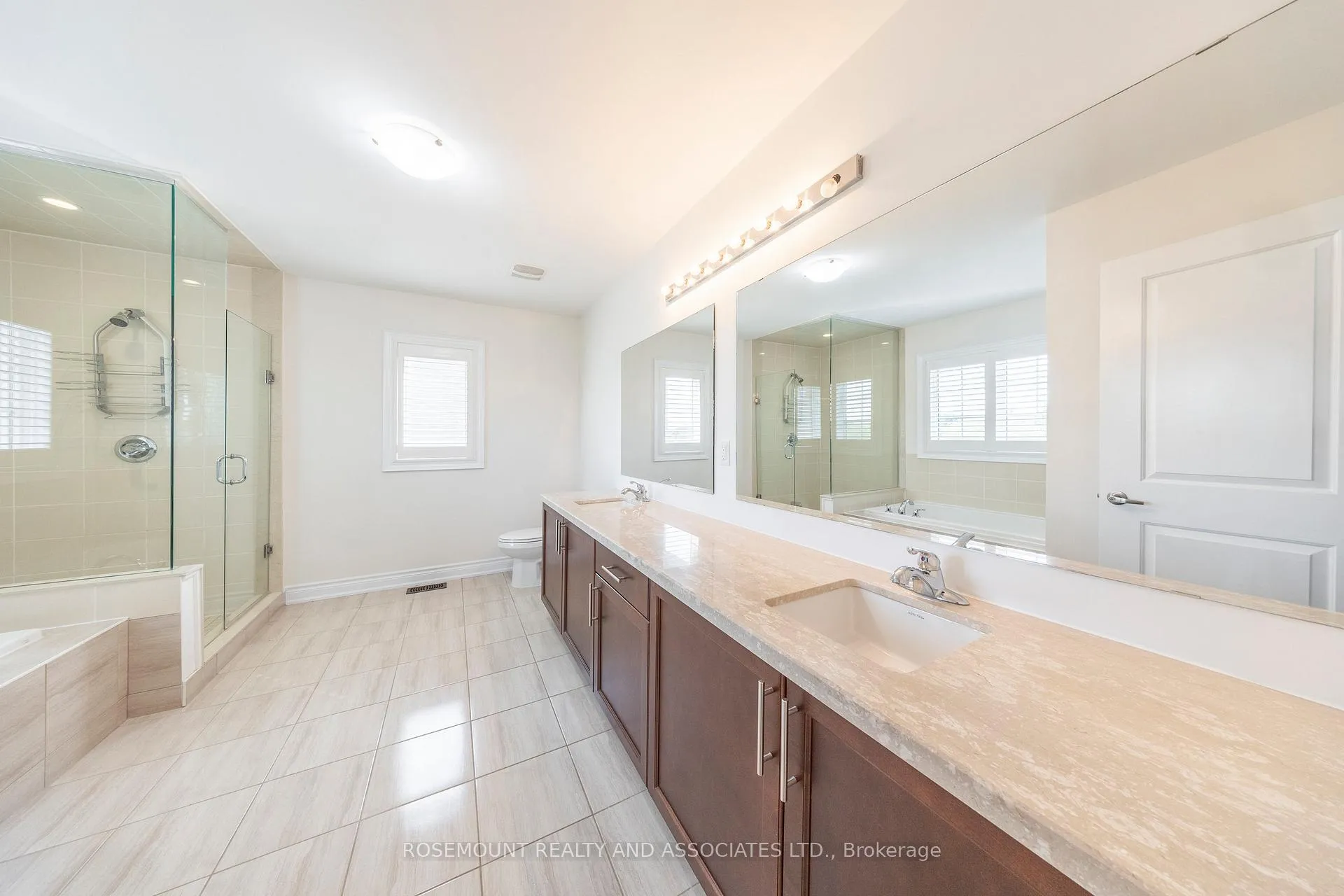 Photo 28 of 75 Barchard Street, Clarington, Newcastle — HOMEH