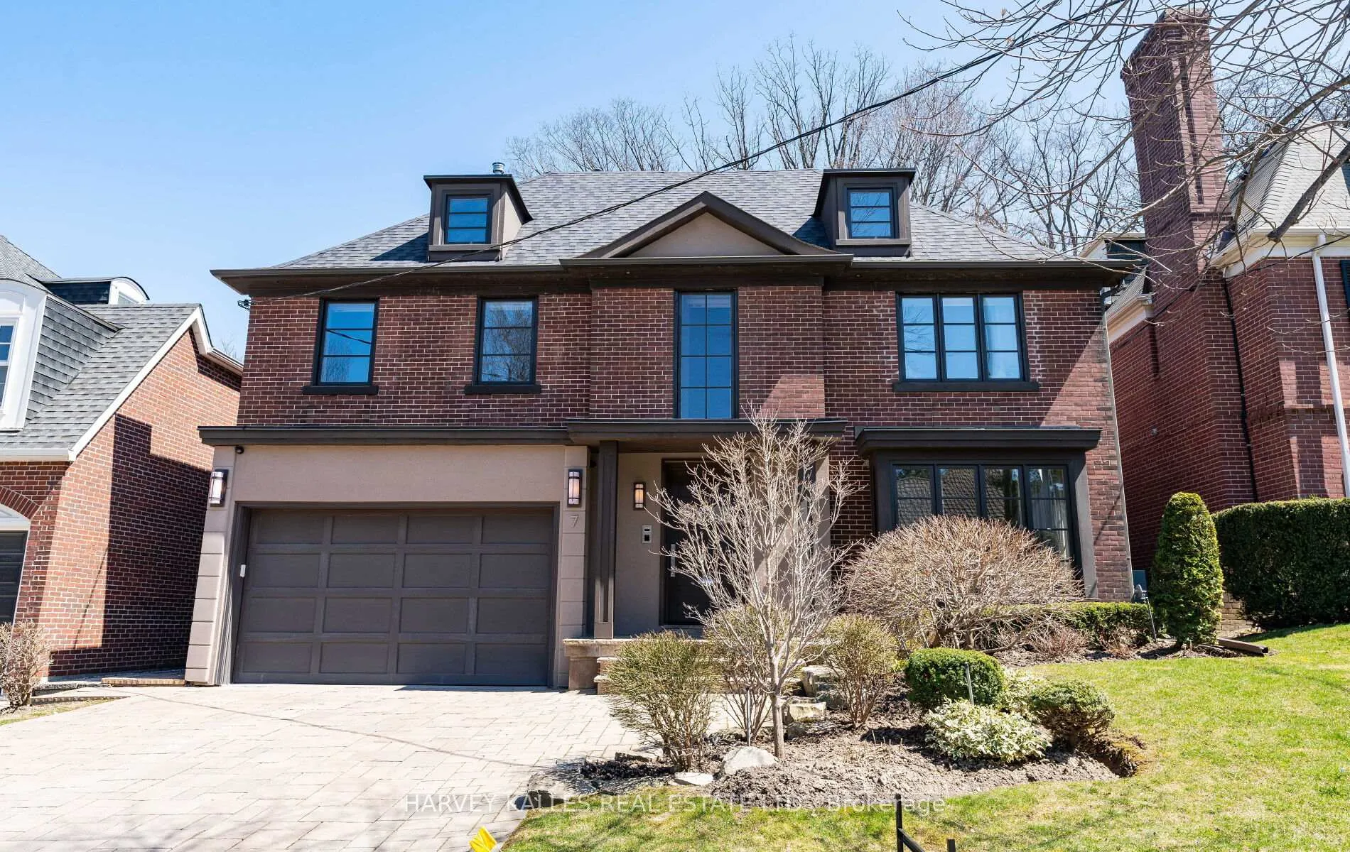 Photo 2 of 7 Dunloe Road, Toronto, Forest Hill South — HOMEH