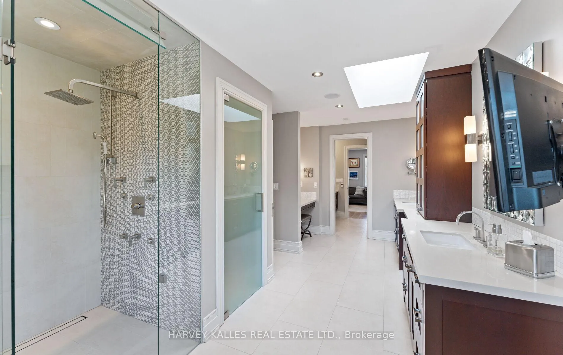 Photo 20 of 7 Dunloe Road, Toronto, Forest Hill South — HOMEH