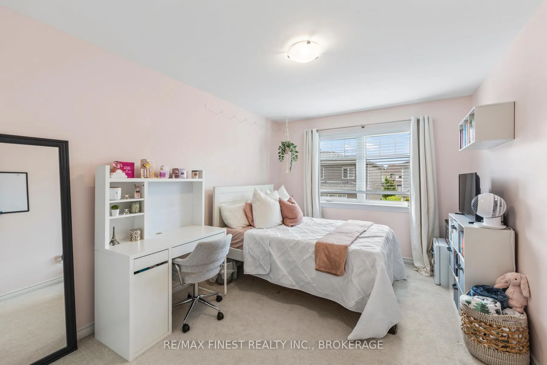 Photo 38 of 1361 Tremont Drive, Kingston, City Northwest — HOMEH