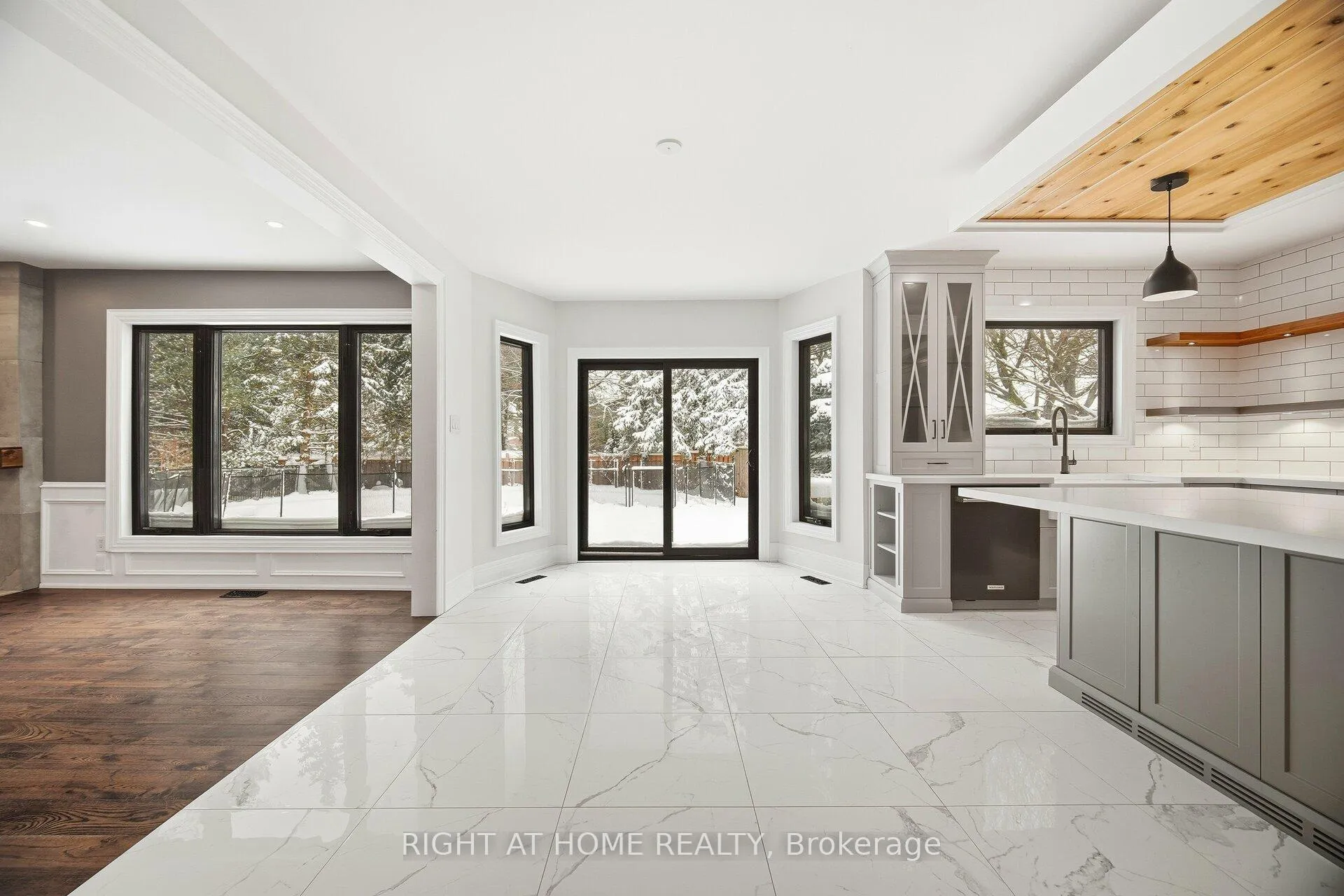 Photo 9 of 1340 Greeneagle Drive, Oakville, Glen Abbey — HOMEH