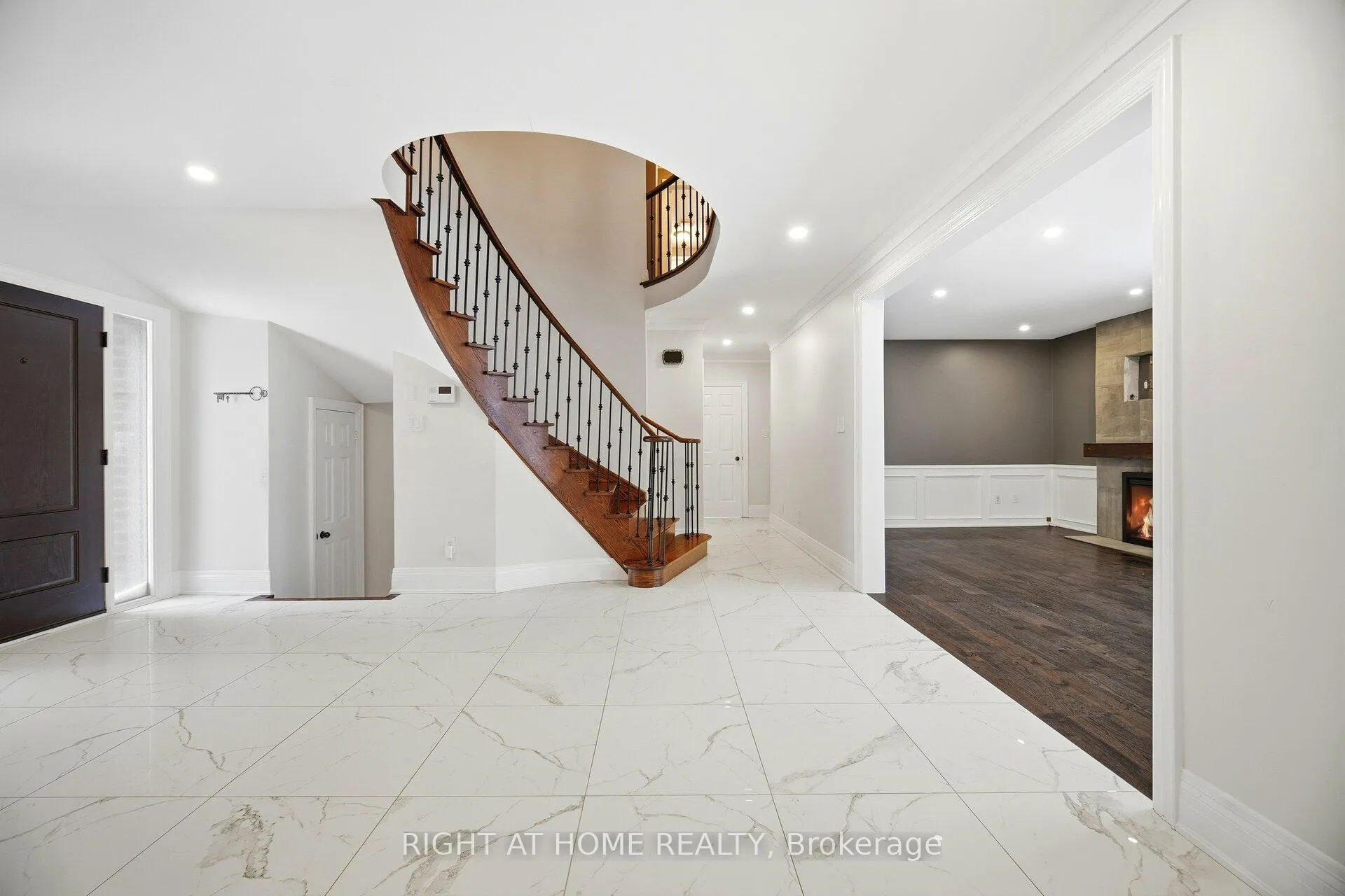 Photo 18 of 1340 Greeneagle Drive, Oakville, Glen Abbey — HOMEH