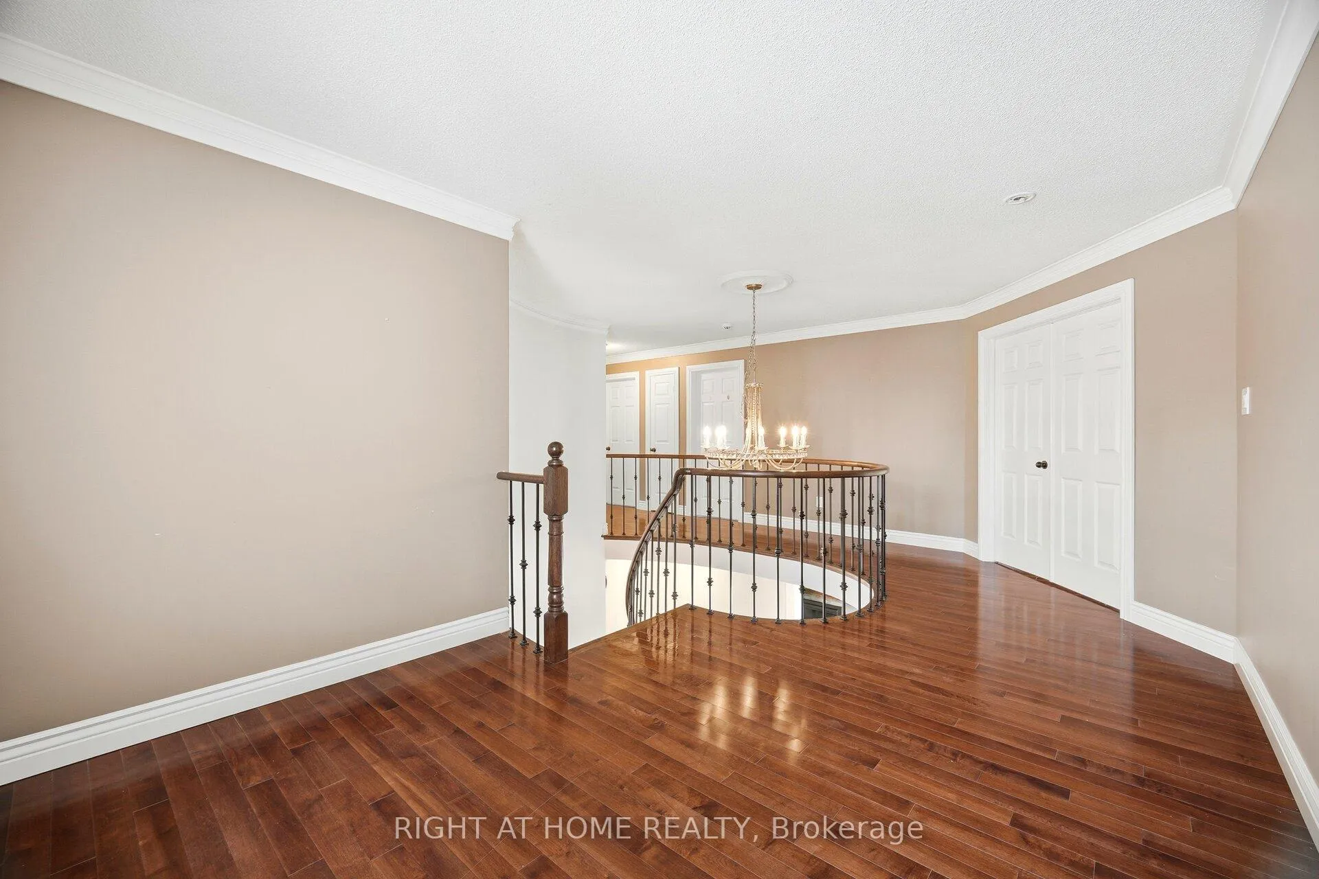 Photo 22 of 1340 Greeneagle Drive, Oakville, Glen Abbey — HOMEH