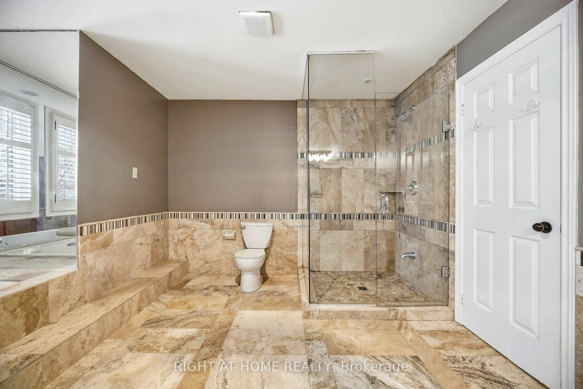 Photo 25 of 1340 Greeneagle Drive, Oakville, Glen Abbey — HOMEH