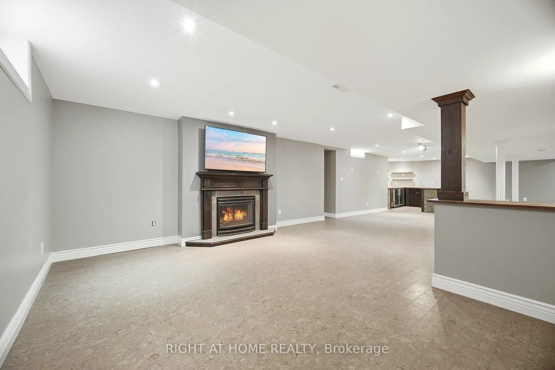 Photo 34 of 1340 Greeneagle Drive, Oakville, Glen Abbey — HOMEH