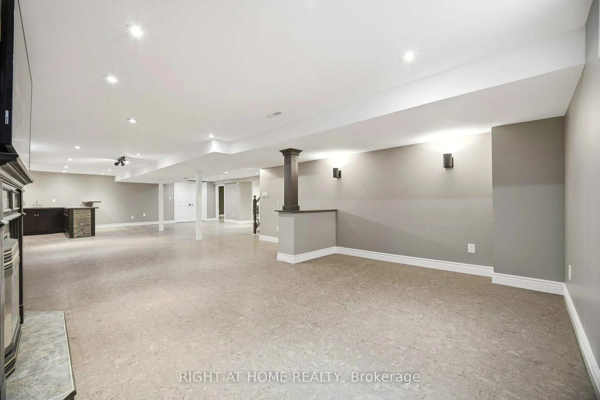 Photo 35 of 1340 Greeneagle Drive, Oakville, Glen Abbey — HOMEH