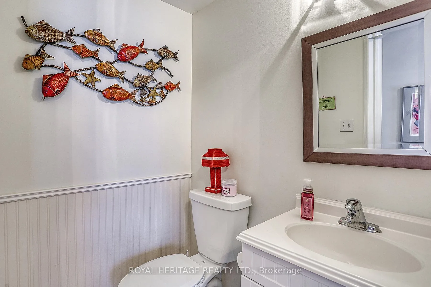 Photo 4 of 152 Stokely Crescent, Whitby, Downtown Whitby — HOMEH