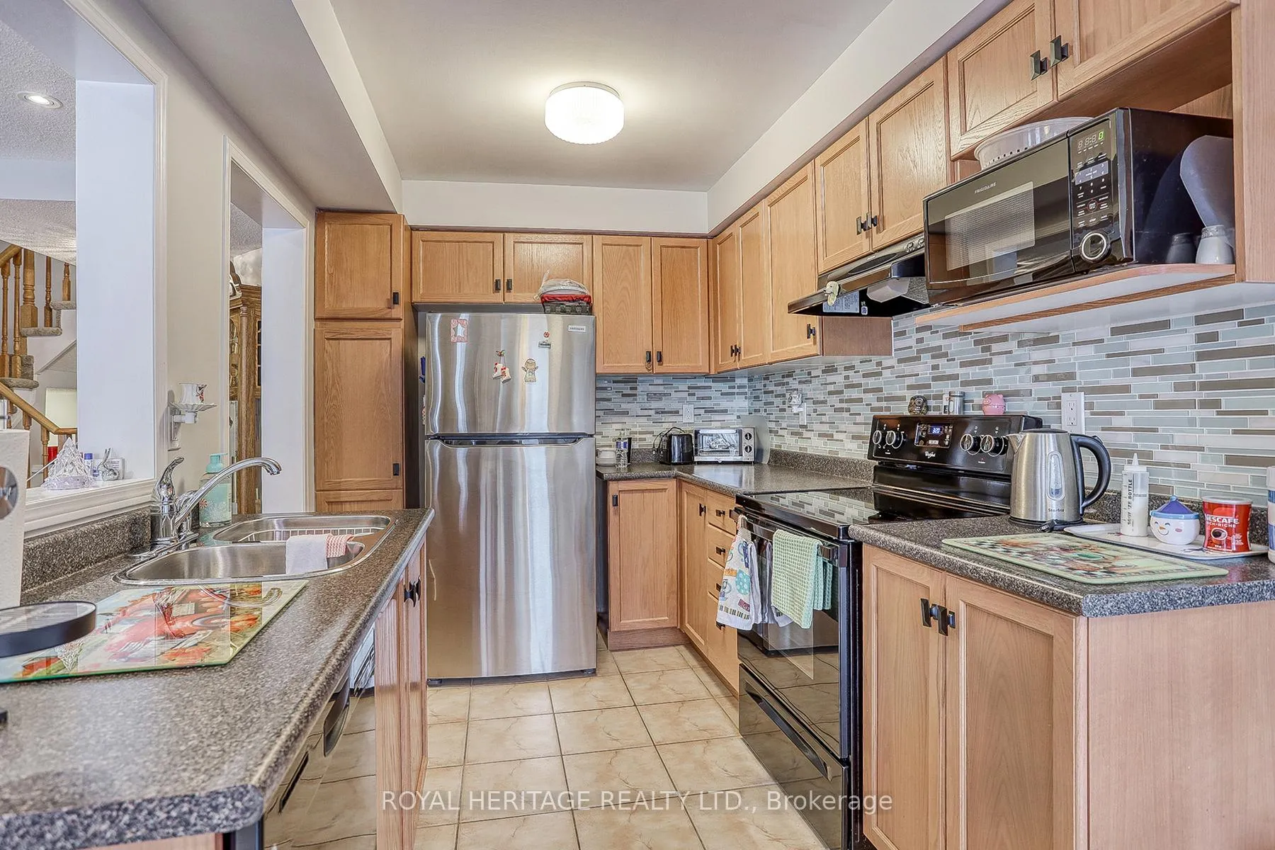 Photo 11 of 152 Stokely Crescent, Whitby, Downtown Whitby — HOMEH