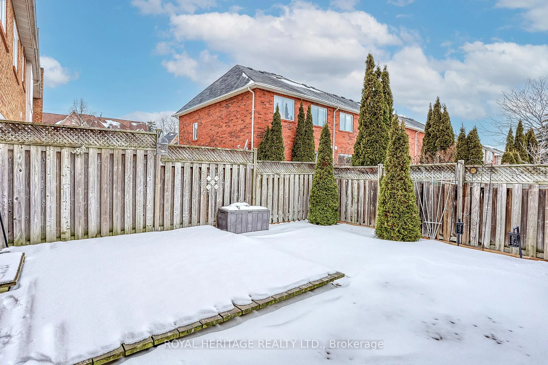 Photo 33 of 152 Stokely Crescent, Whitby, Downtown Whitby — HOMEH