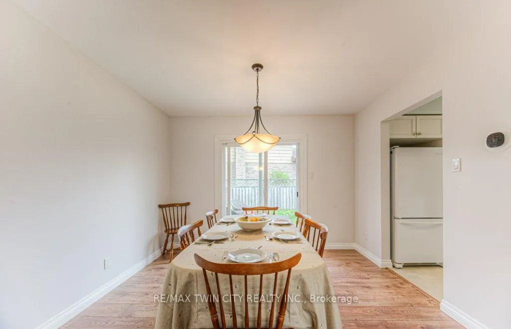 Photo 11 of 111 Martinglen Crescent, Kitchener — HOMEH