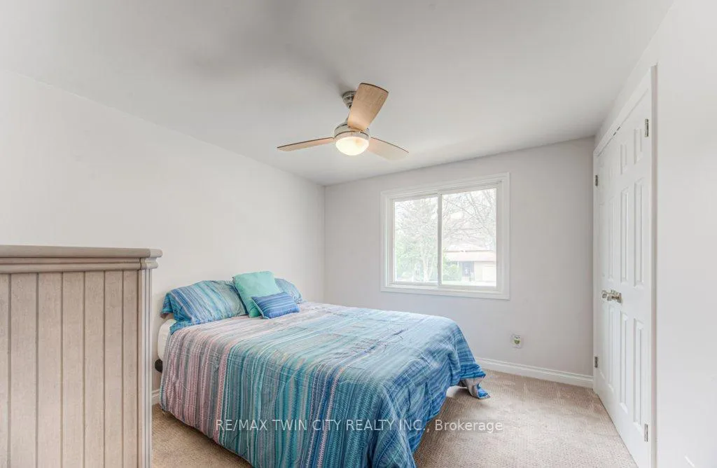 Photo 19 of 111 Martinglen Crescent, Kitchener — HOMEH