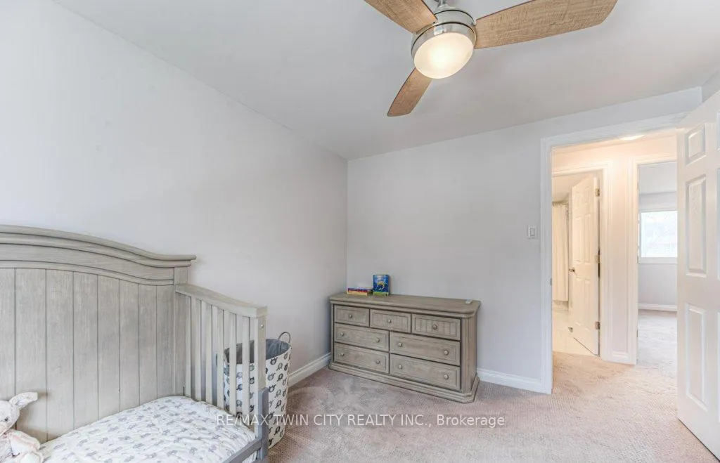 Photo 21 of 111 Martinglen Crescent, Kitchener — HOMEH