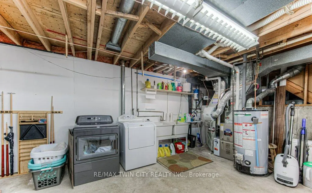 Photo 31 of 111 Martinglen Crescent, Kitchener — HOMEH