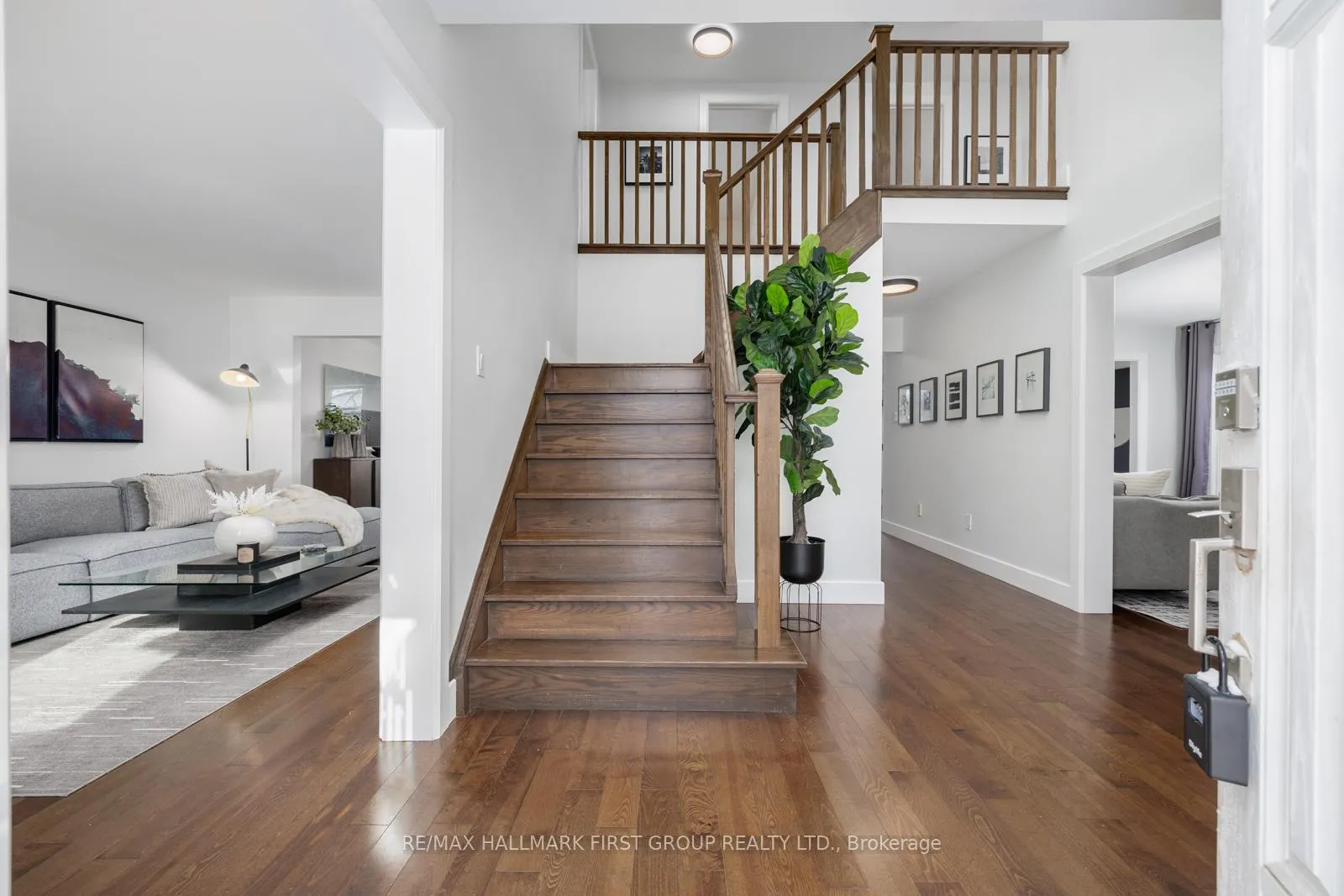 Photo 2 of 222 Bassett Boulevard, Whitby, Pringle Creek — HOMEH