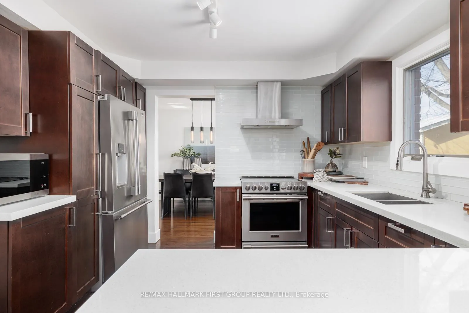 Photo 10 of 222 Bassett Boulevard, Whitby, Pringle Creek — HOMEH