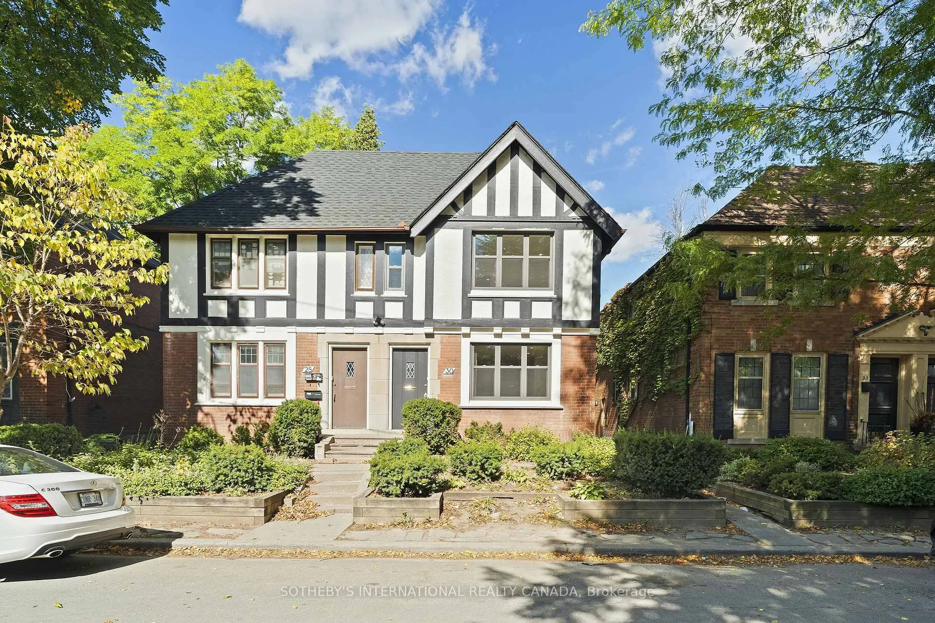 Front of Unit Lower, 30 Strathgowan Avenue