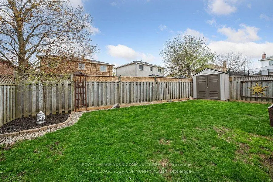 Photo 25 of 16 Grasett Crescent, Barrie, West Bayfield — HOMEH