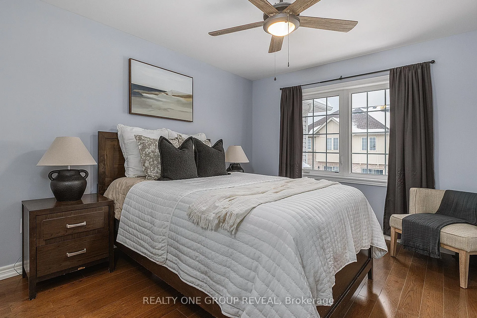Photo 16 of 97 Devineridge Avenue, Ajax, Central East — HOMEH