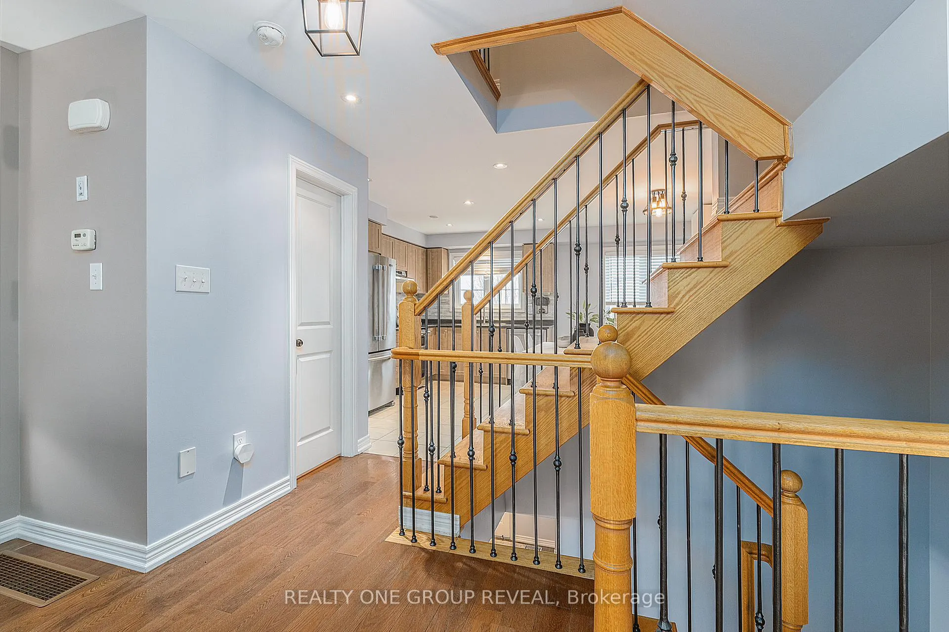 Photo 25 of 97 Devineridge Avenue, Ajax, Central East — HOMEH
