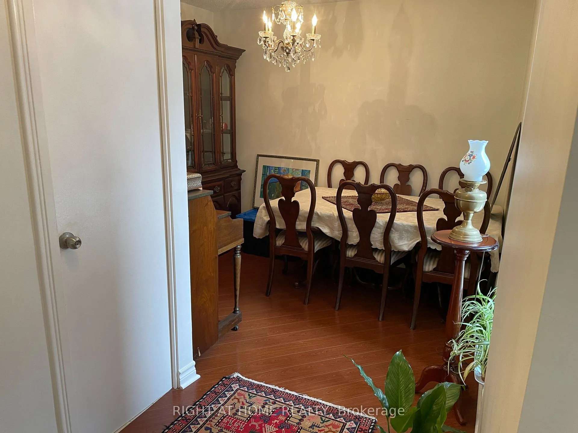 Photo 10 of Unit 200, 16 Elgin Street, Markham, Thornhill — HOMEH