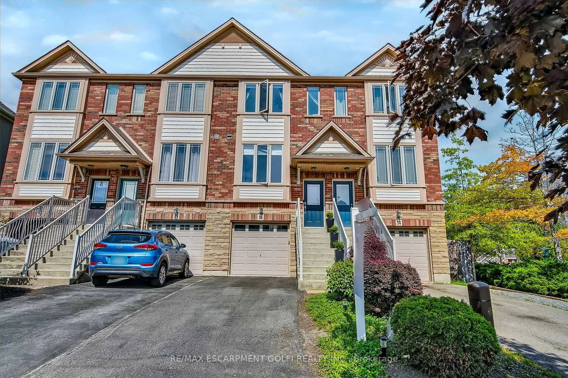 Photo 1 of 16 Hemlock Way, Grimsby, Grimsby West — HOMEH
