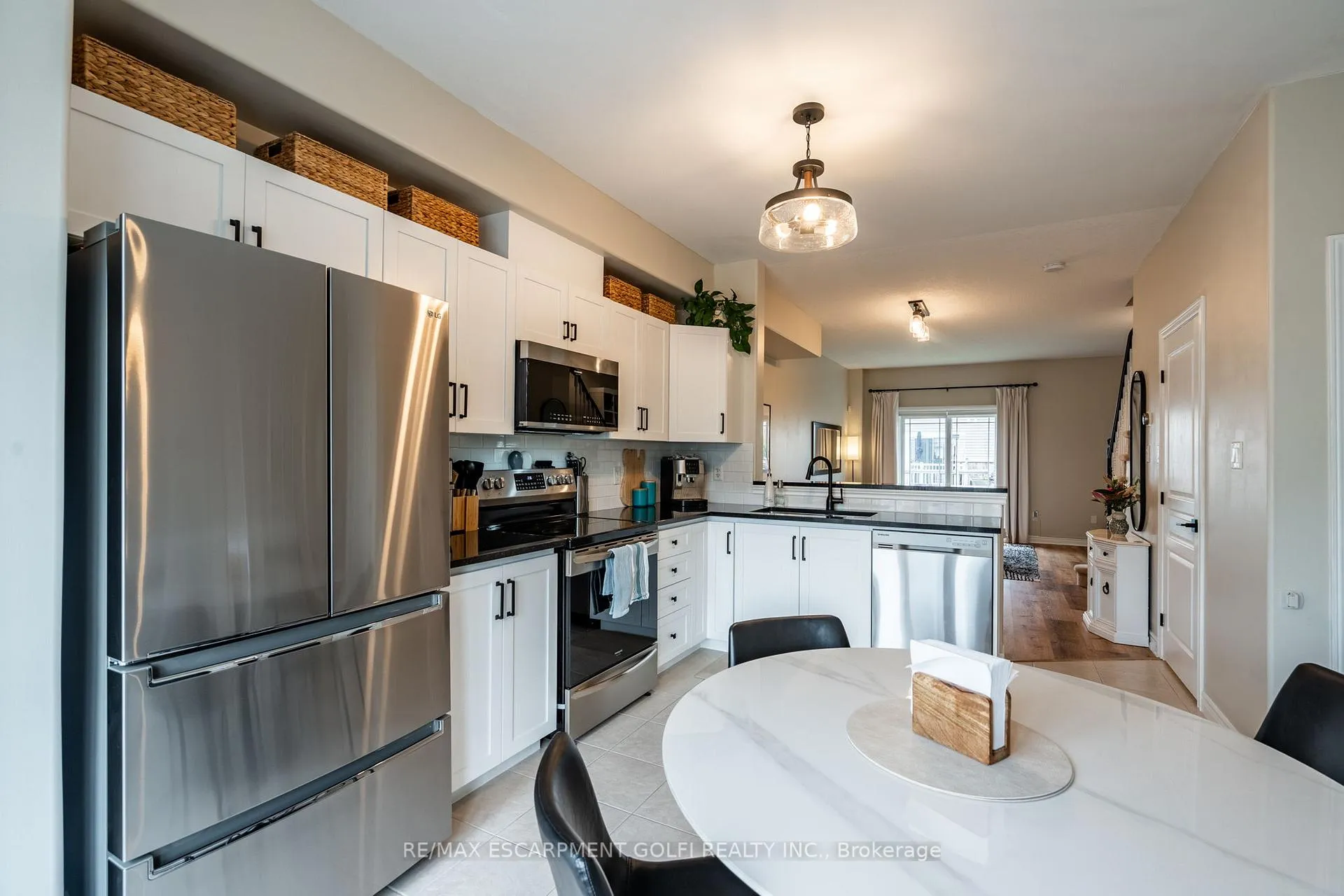 Photo 6 of 16 Hemlock Way, Grimsby, Grimsby West — HOMEH