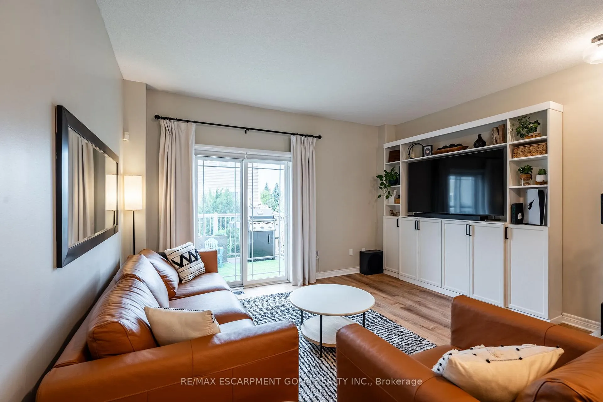Photo 7 of 16 Hemlock Way, Grimsby, Grimsby West — HOMEH