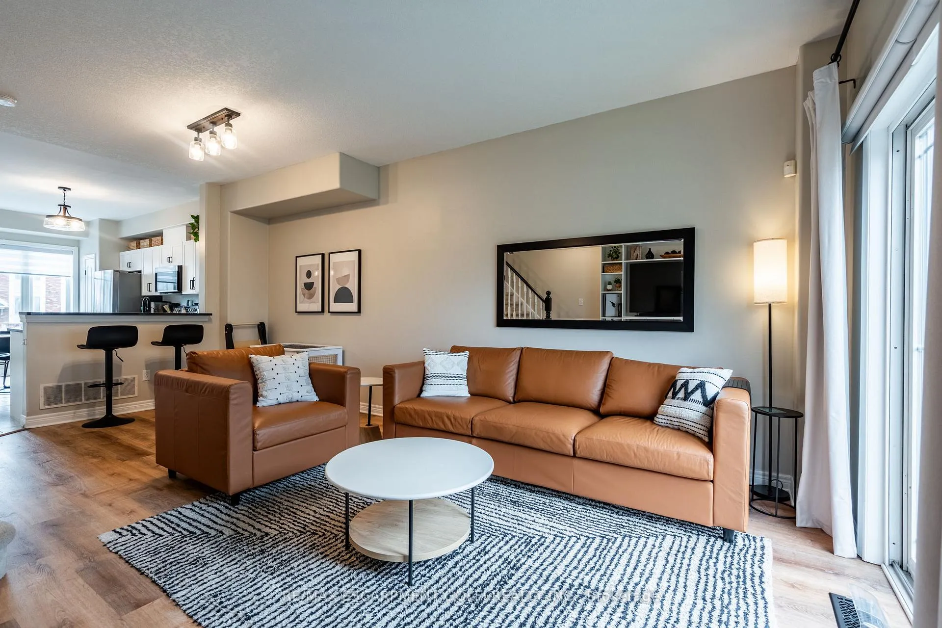 Photo 8 of 16 Hemlock Way, Grimsby, Grimsby West — HOMEH