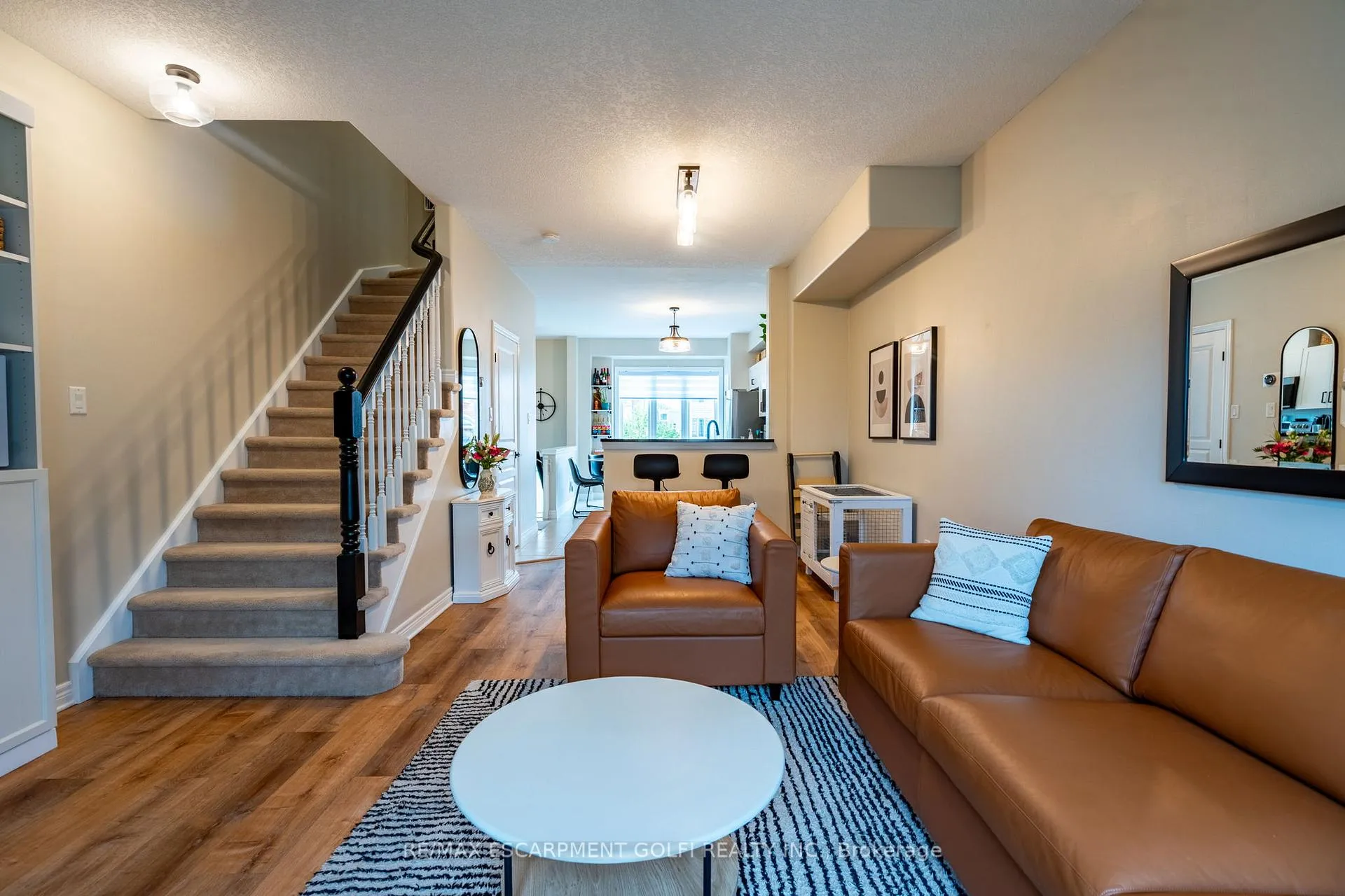 Photo 9 of 16 Hemlock Way, Grimsby, Grimsby West — HOMEH
