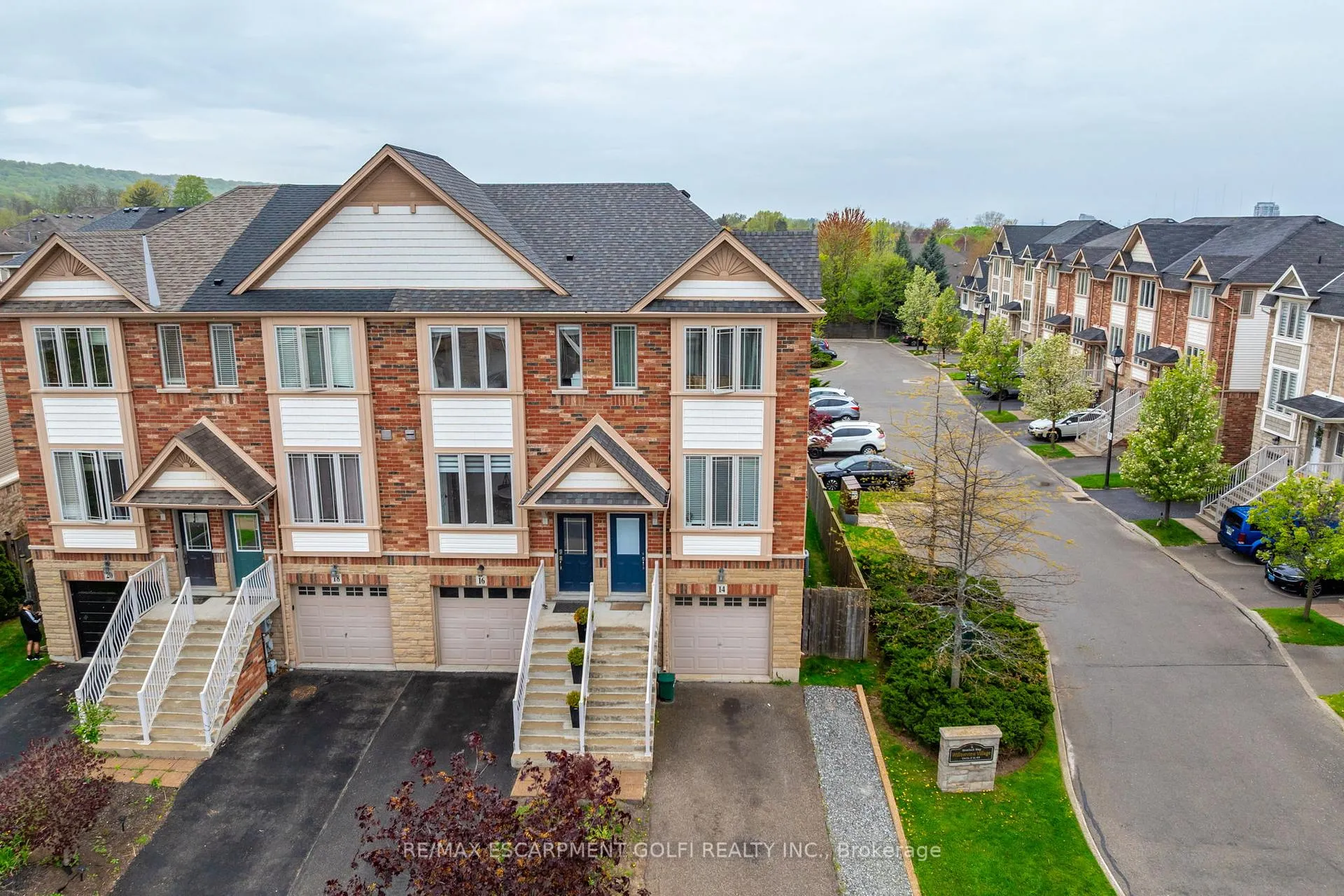 Photo 31 of 16 Hemlock Way, Grimsby, Grimsby West — HOMEH