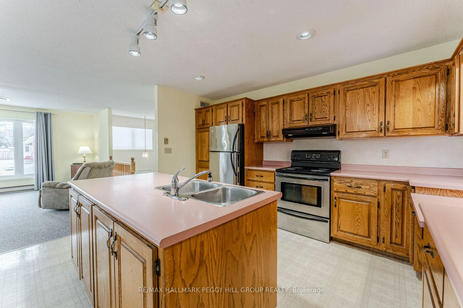 Photo 7 of 325 Ouida Street, Tay, Waubaushene — HOMEH