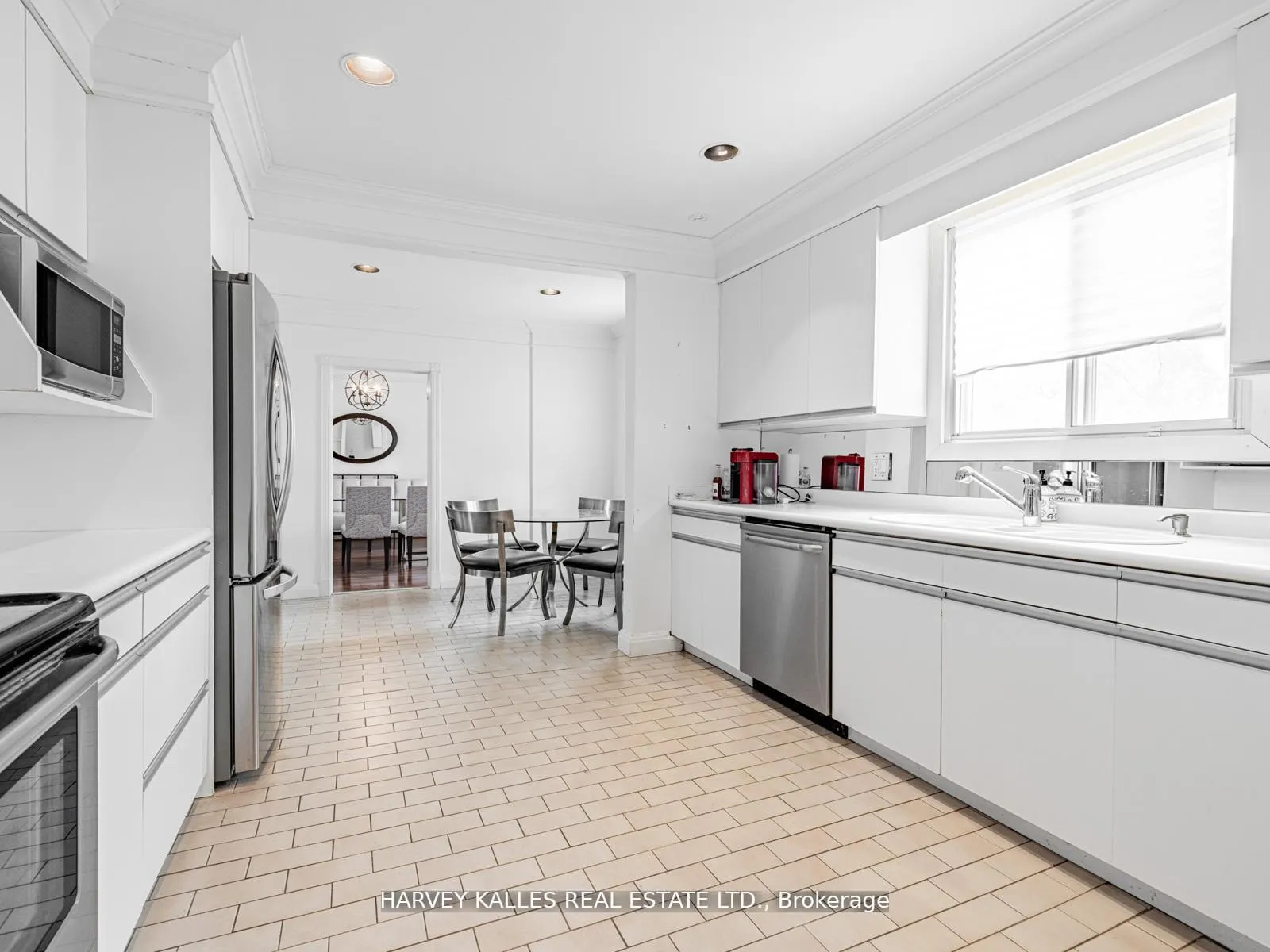 Photo 16 of 2 Silverwood Avenue, Toronto, Forest Hill South — HOMEH