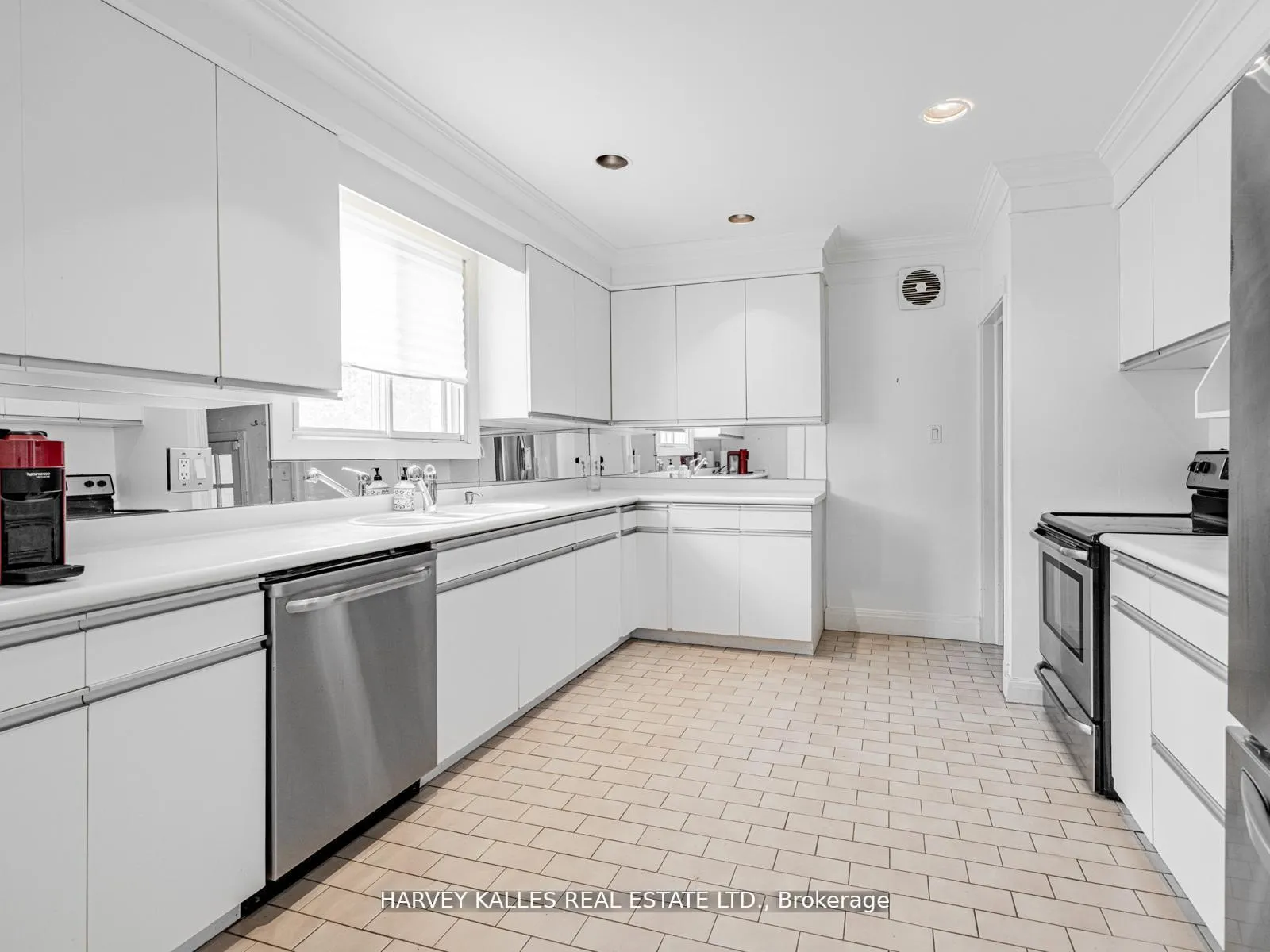 Photo 19 of 2 Silverwood Avenue, Toronto, Forest Hill South — HOMEH